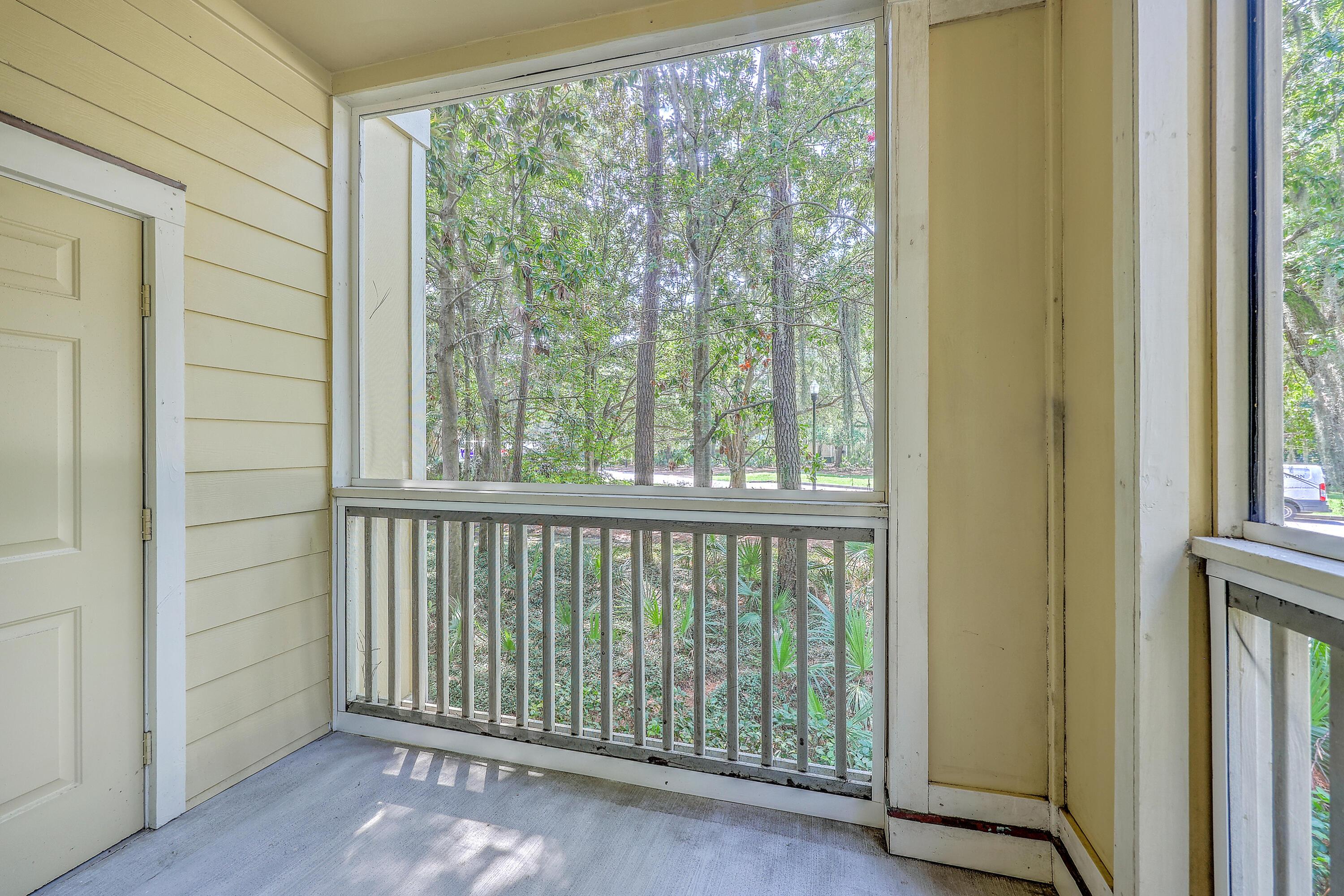 1600 Long Grove Drive, Unit 1318 Mount Pleasant, SC 29464 - Photo 20 of 23 ZYN_7953_4_5_6_7_8_9