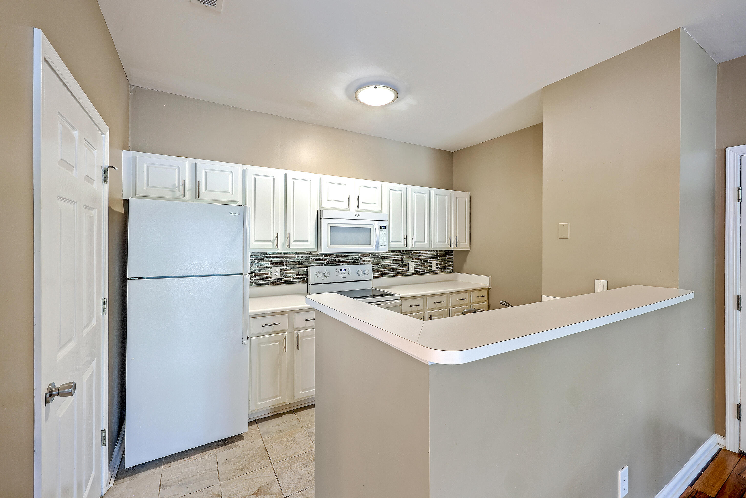 1600 Long Grove Drive, Unit 1318 Mount Pleasant, SC 29464 - Photo 9 of 23 ZYN_7848_49_50_51_52_53_54