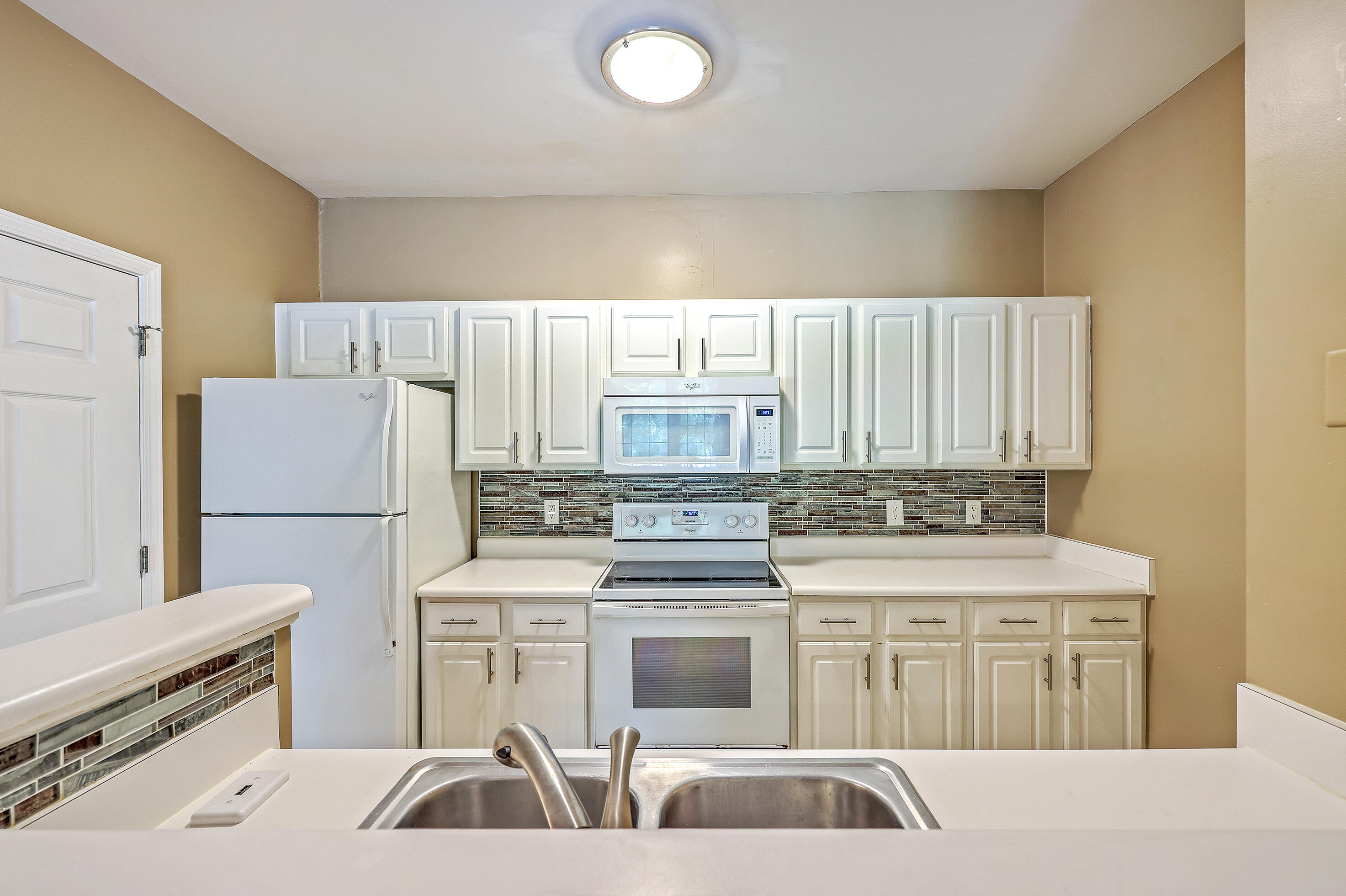 1600 Long Grove Drive, Unit 1318 Mount Pleasant, SC 29464 - Photo 10 of 23 ZYN_7855_56_57_58_59_60_61