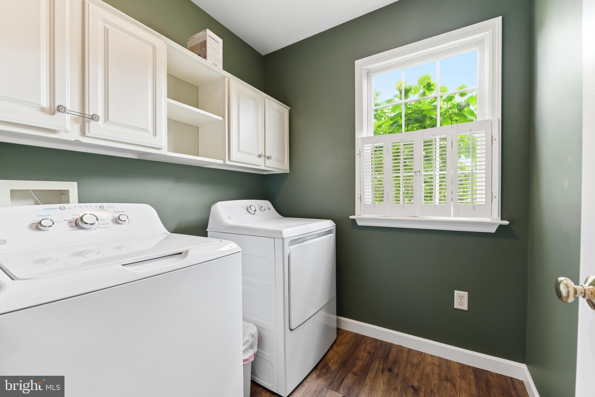 3121 South Wagner Circle Sinking Spring, PA 19608 - Photo 18 of 30 a utility room with dryer and washer