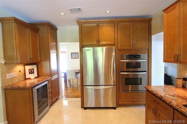 $1,300,000 | 521 Perugia Avenue, Coral Gables, FL 33146