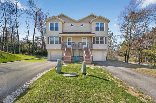 $369,900 | 2 Deerfield Court, Rock Hill, NY 12775