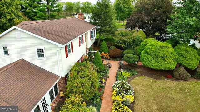 $499,900 | 127 Pheasant Circle, Barto, PA 19504