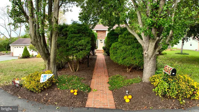 $499,900 | 127 Pheasant Circle, Barto, PA 19504