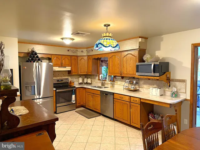 $499,900 | 127 Pheasant Circle, Barto, PA 19504