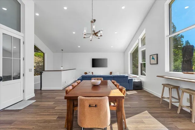 $1,625,000 | 20603 Longridge Court, Groveland, CA 95321