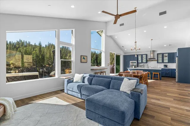 $1,625,000 | 20603 Longridge Court, Groveland, CA 95321