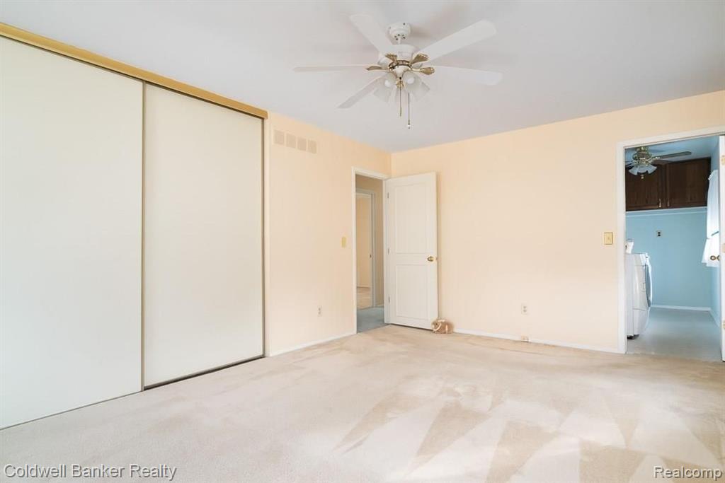 1402 North Fairview Lane Rochester Hills, MI 48306 - Photo 25 of 35