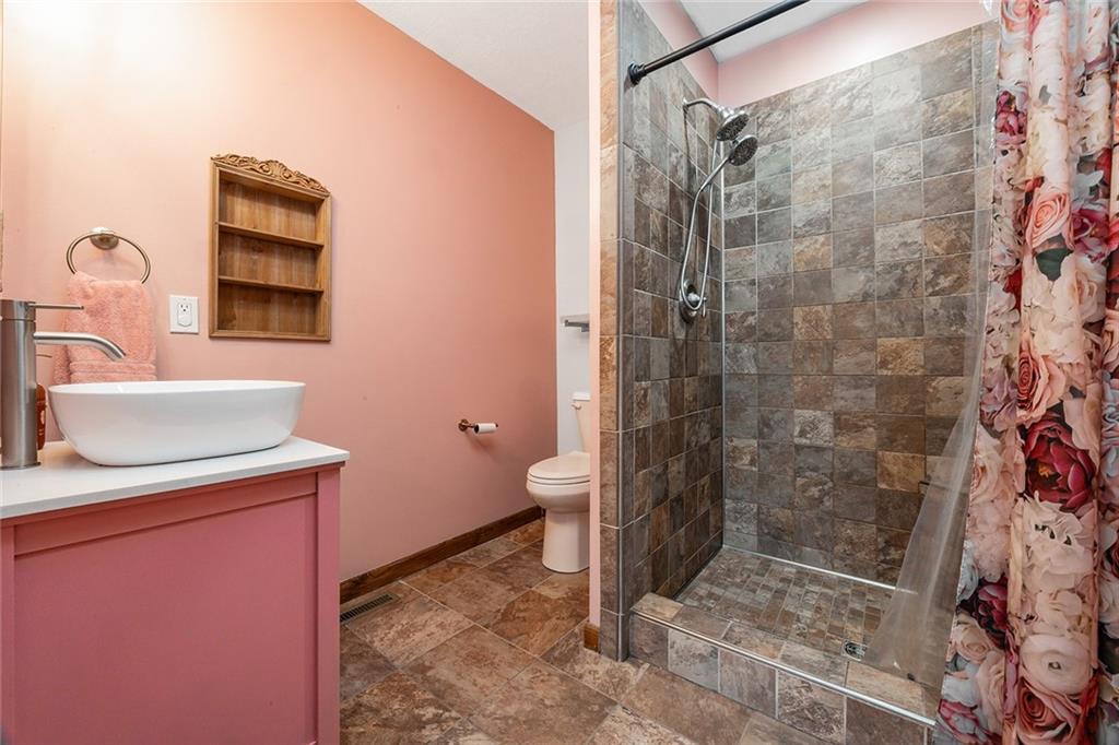 415 Irishtown Road Grove City, PA 16127 - Photo 24 of 50