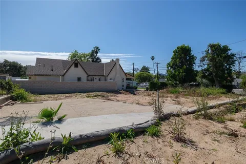 $488,000 | 2034 El Molino Avenue, Altadena, CA 91001