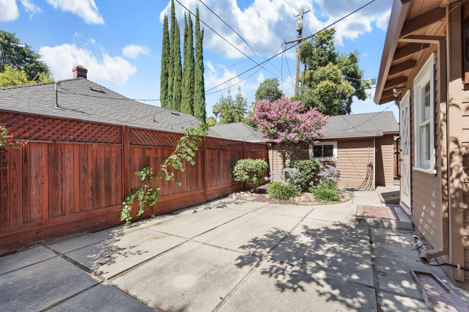 411 Bedford Road Stockton, CA 95204 - Photo 37 of 45