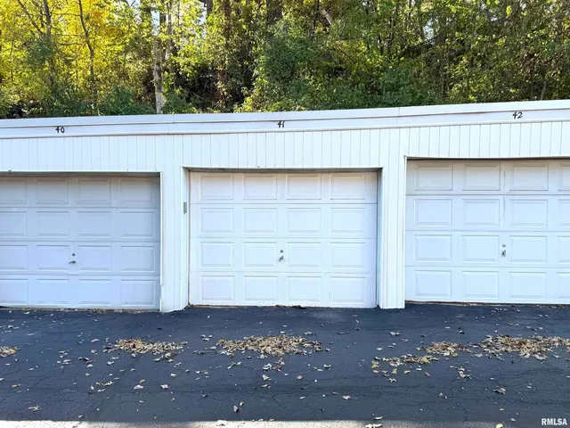 $144,900 | 1104 Kimberly Road, Unit 602, Bettendorf, IA 52722