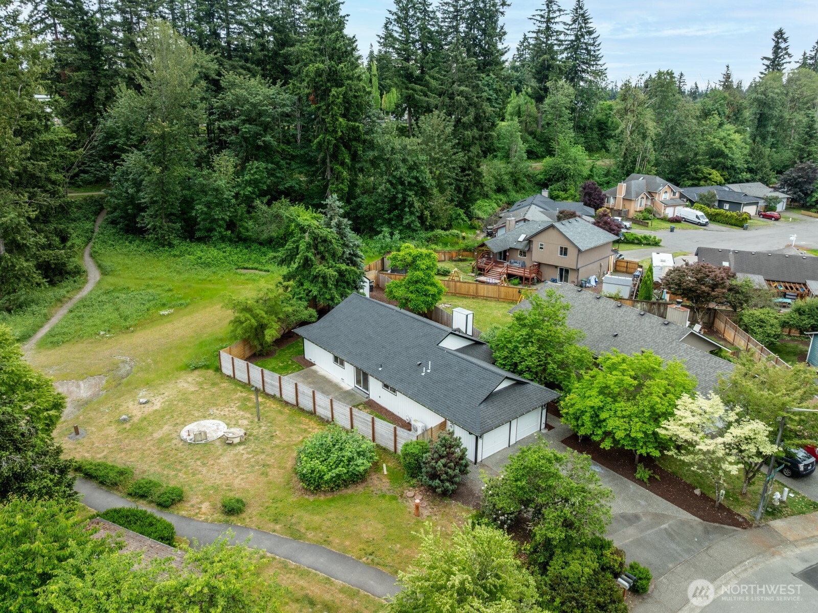 21927 Southeast 237th Street Maple Valley, WA 98038 - Photo 5 of 26
