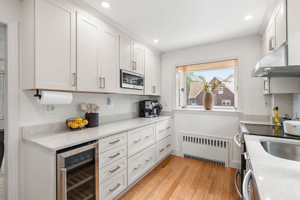 12 Sunset Road Stoneham, MA 02180 - Photo 10 of 42
