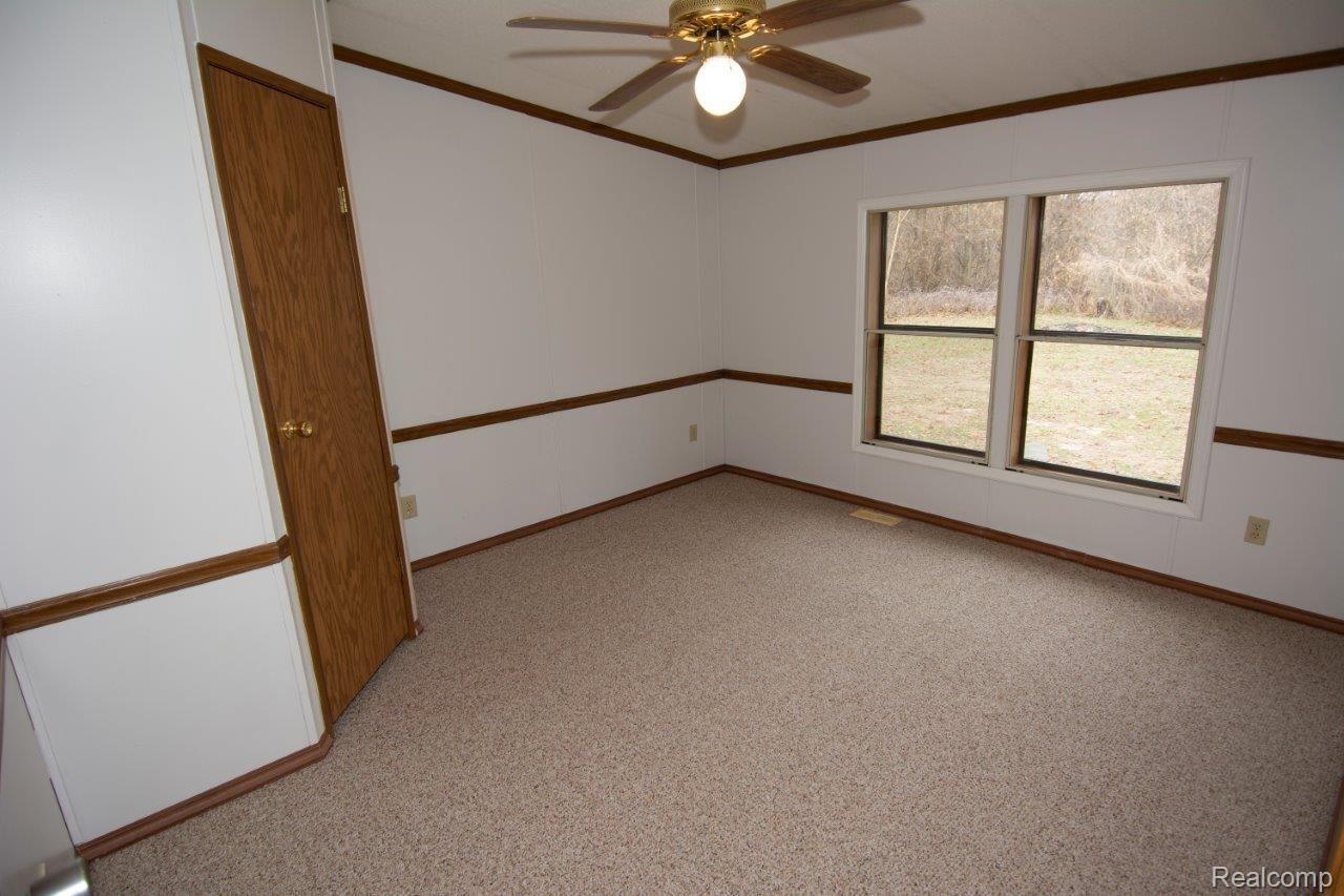 5012 Patterson Lk Road Pinckney, MI 48169 - Photo 23 of 24 5012 Patterson Lake Interior 13.jpg
