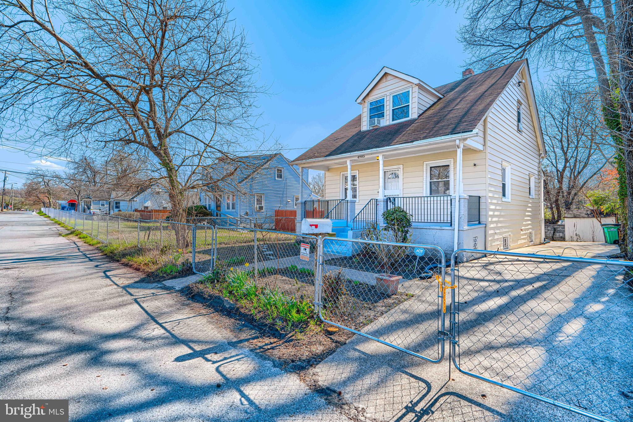 4905 Fable Street Capitol Heights, MD 20743 - Photo 3 of 45 Long Driveway