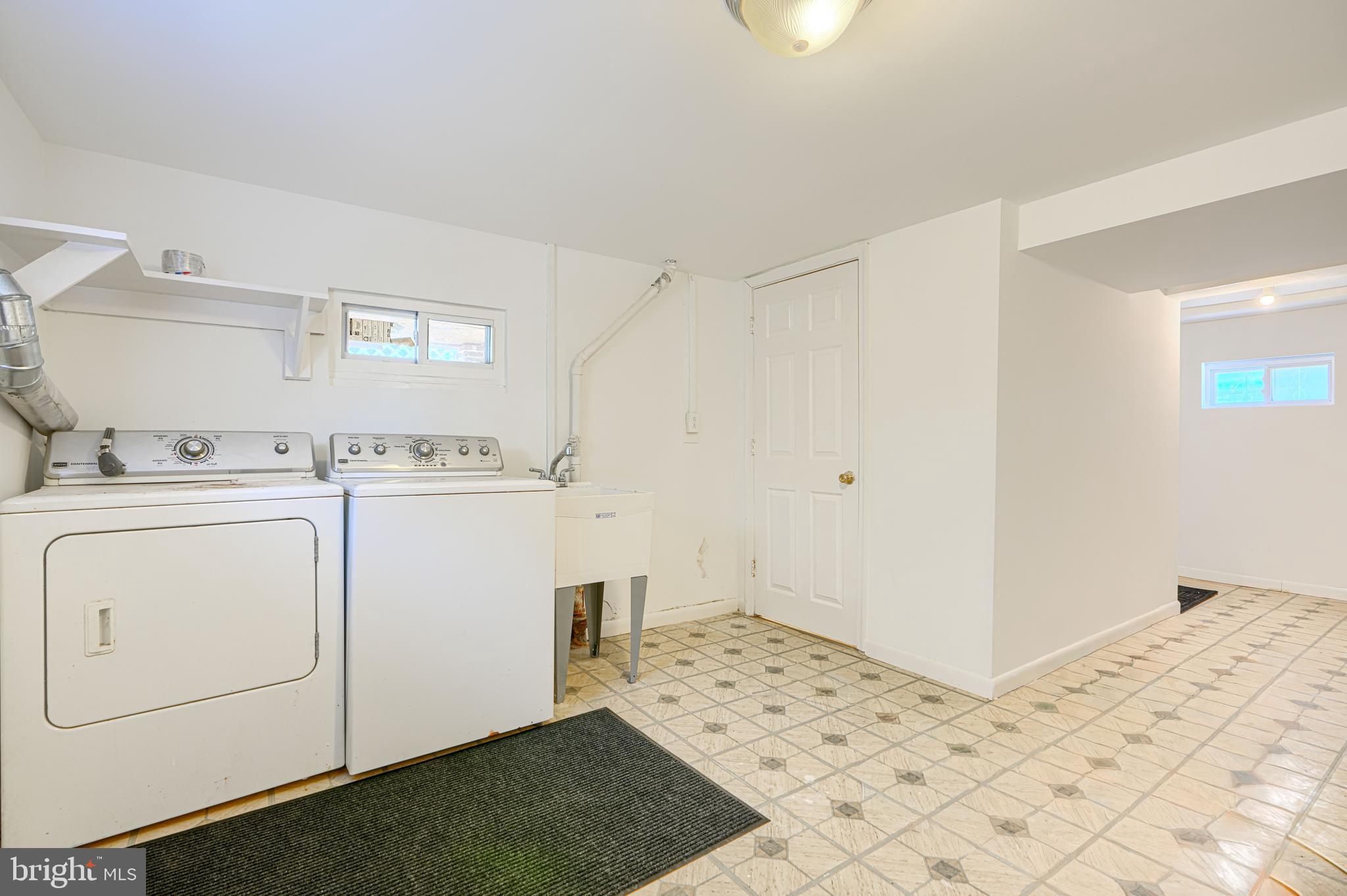 4905 Fable Street Capitol Heights, MD 20743 - Photo 36 of 45 Laundry Area
