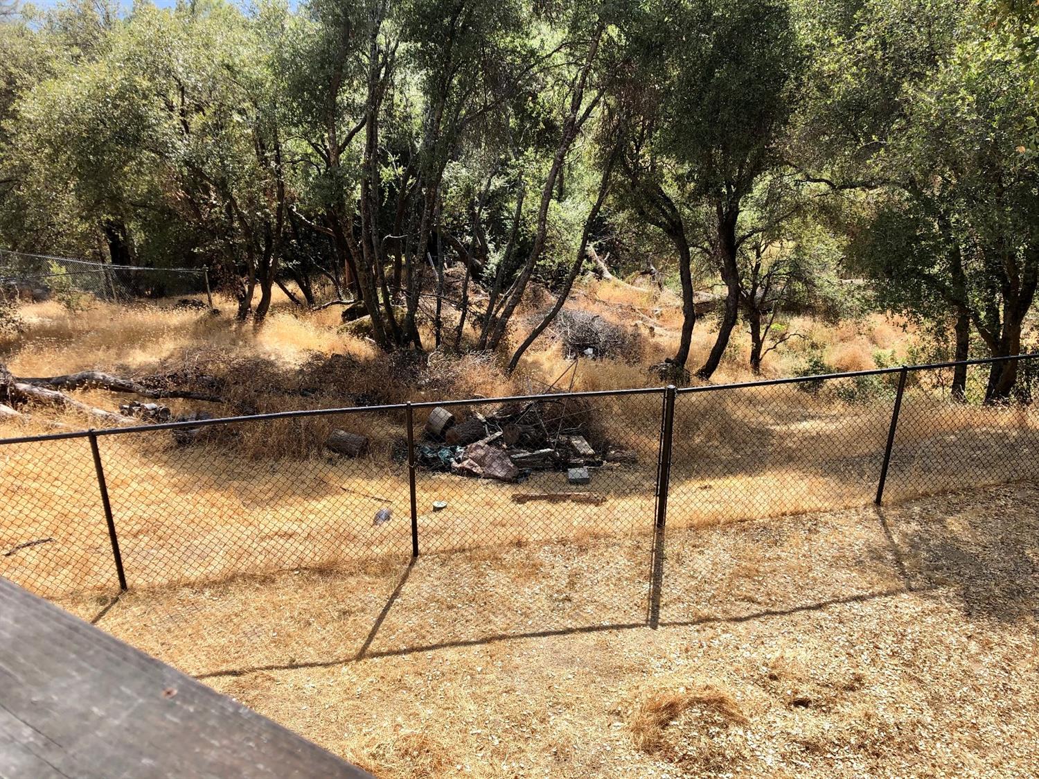 42618 Springwood Road Oakhurst, CA 93644 - Photo 11 of 12 Gallery Image 11