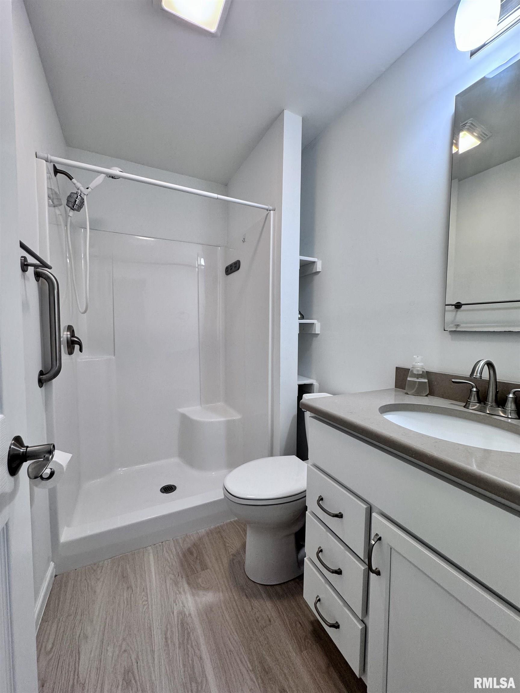 80 South Yorktown Road Macomb, IL 61455 - Photo 18 of 28