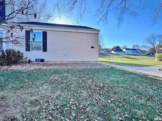 $88,500 | 80 South Yorktown Road, Macomb, IL 61455