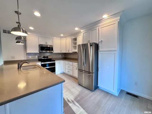 $88,500 | 80 South Yorktown Road, Macomb, IL 61455