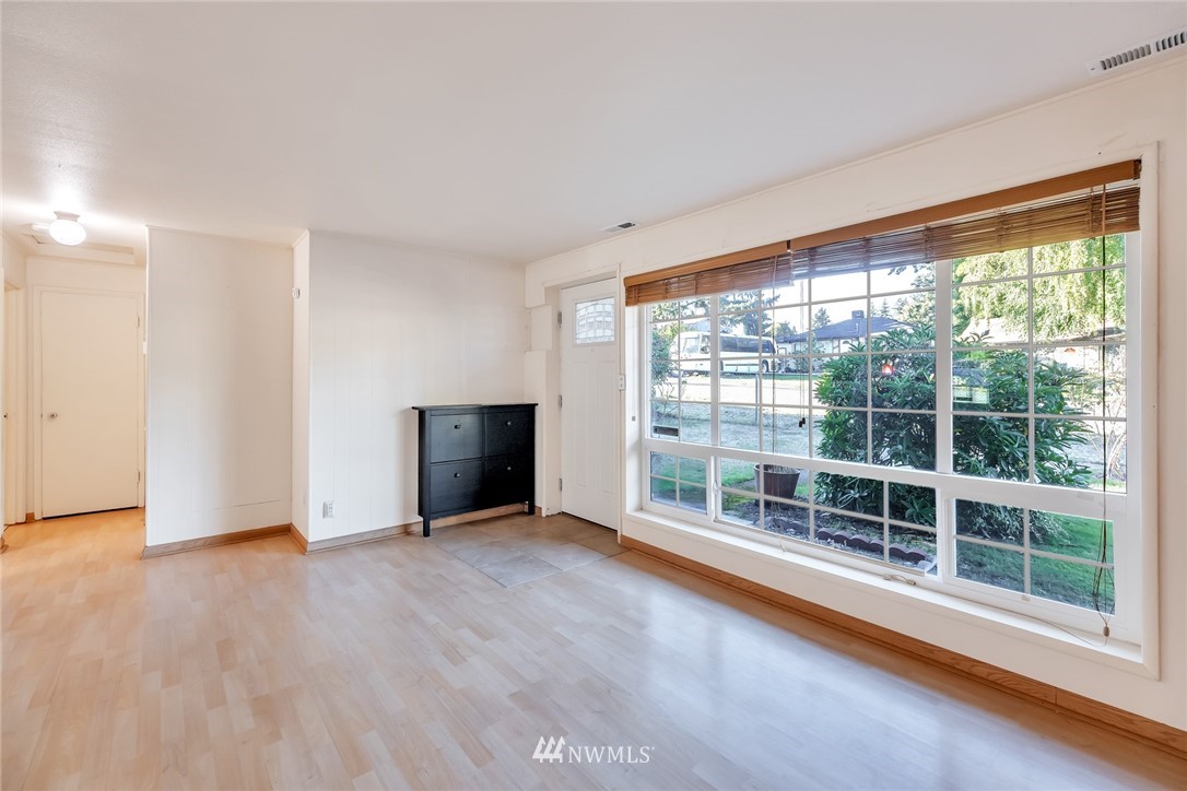 3407 Northeast 6th Place Renton, WA 98056 - Photo 2 of 16