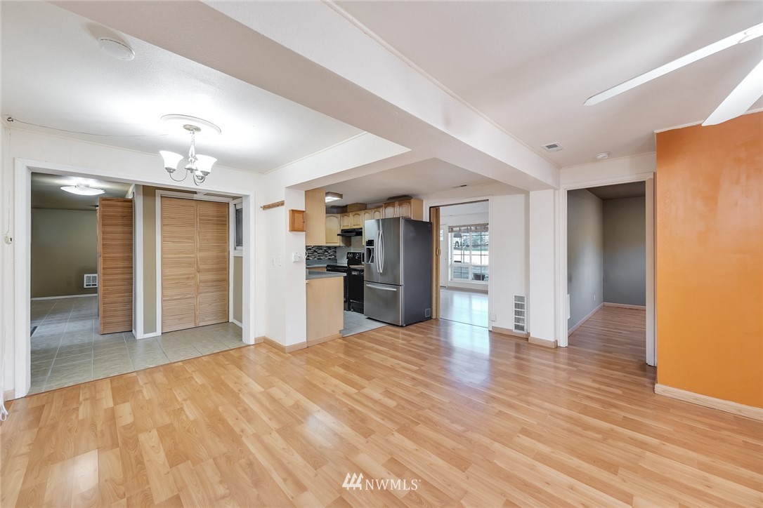 3407 Northeast 6th Place Renton, WA 98056 - Photo 6 of 16