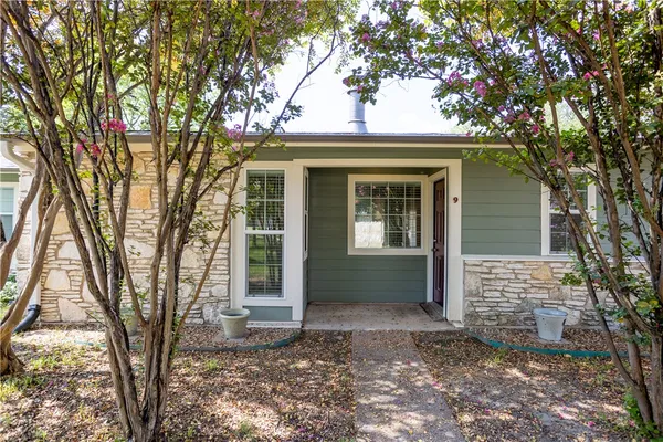 $169,900 | 2800 Longmire Drive, Unit 9, College Station, TX 77845