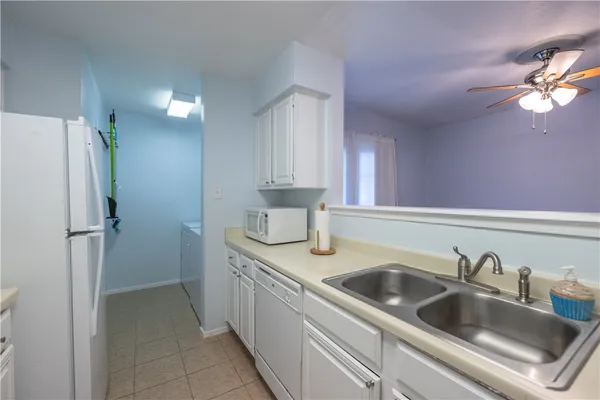 $169,900 | 2800 Longmire Drive, Unit 9, College Station, TX 77845
