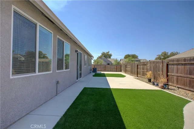 a view of outdoor space yard deck and patio