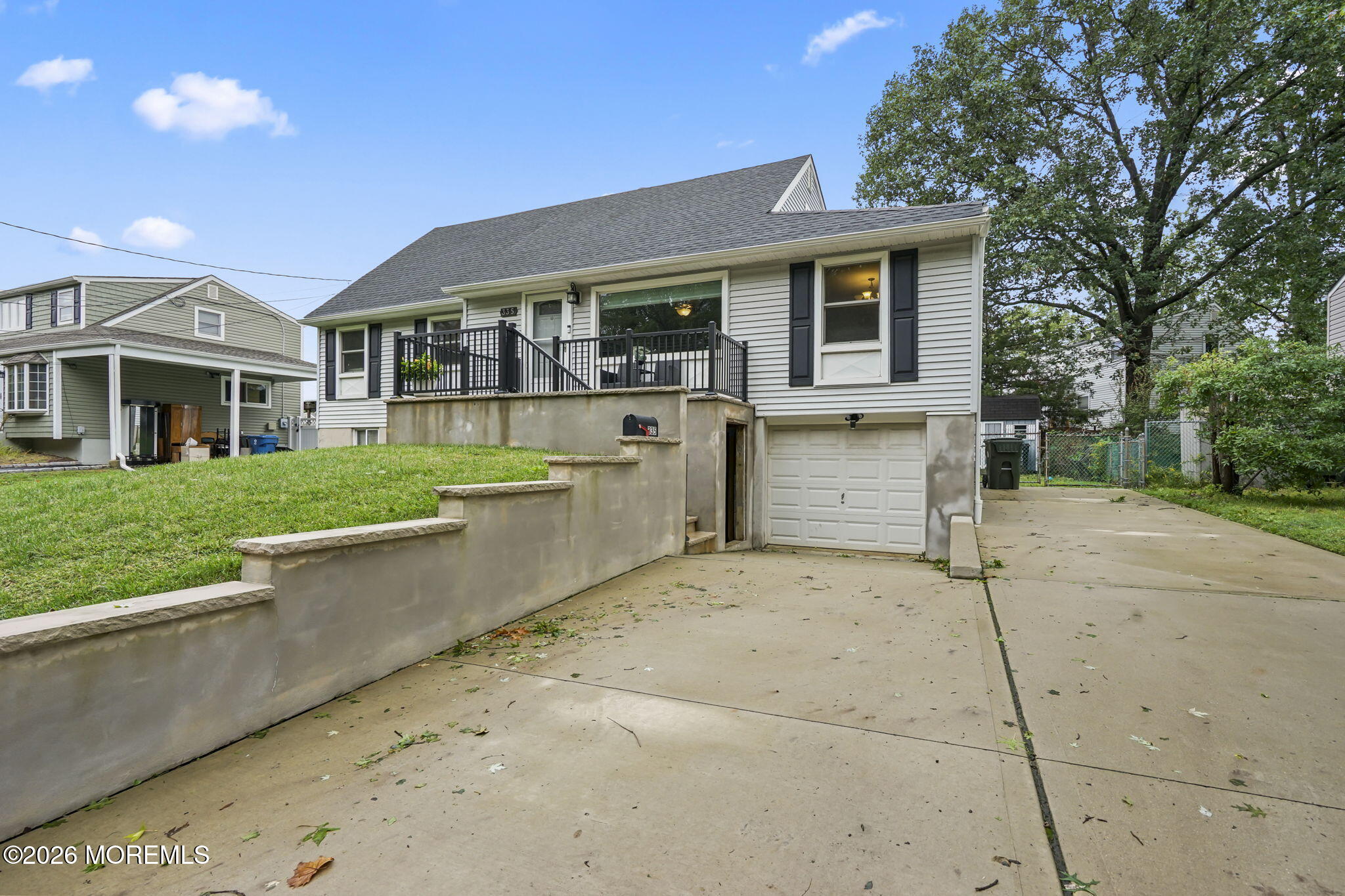 335 Middle Road Hazlet, NJ 07730 - Photo 2 of 29 1-web-or-mls-DSC07785