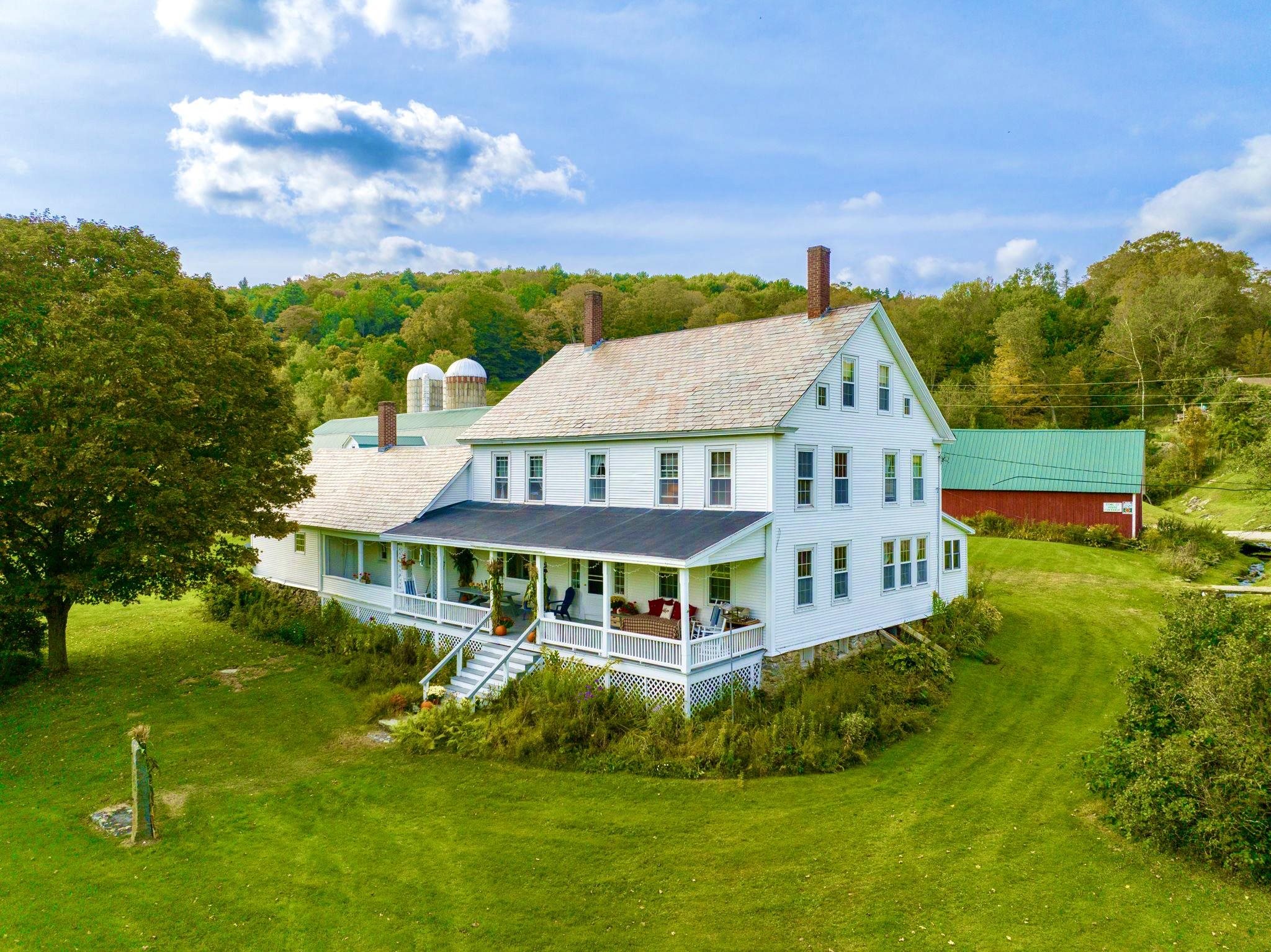 36 Woffenden Road Wilmington, VT 05363 - Photo 2 of 41