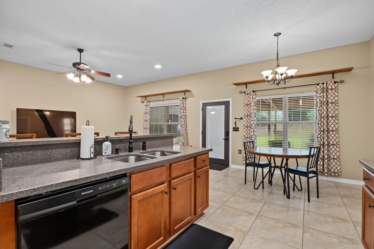 6107 Old Hickory Road Crestview, FL 32539 - Photo 14 of 43 18-18