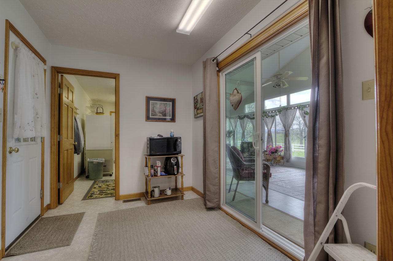 5231 Pryor Road Maryville, TN 37804 - Photo 14 of 39 Gallery Image 14
