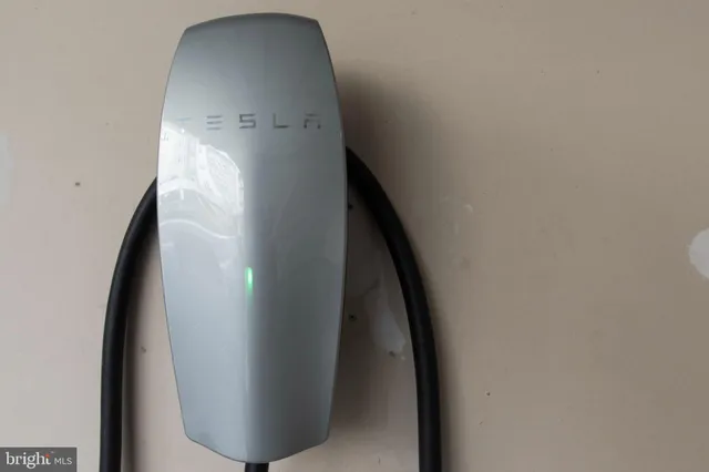 $4,100 | 408 Hendrix Avenue, Gaithersburg, MD 20878