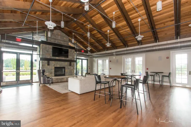 $4,100 | 408 Hendrix Avenue, Gaithersburg, MD 20878