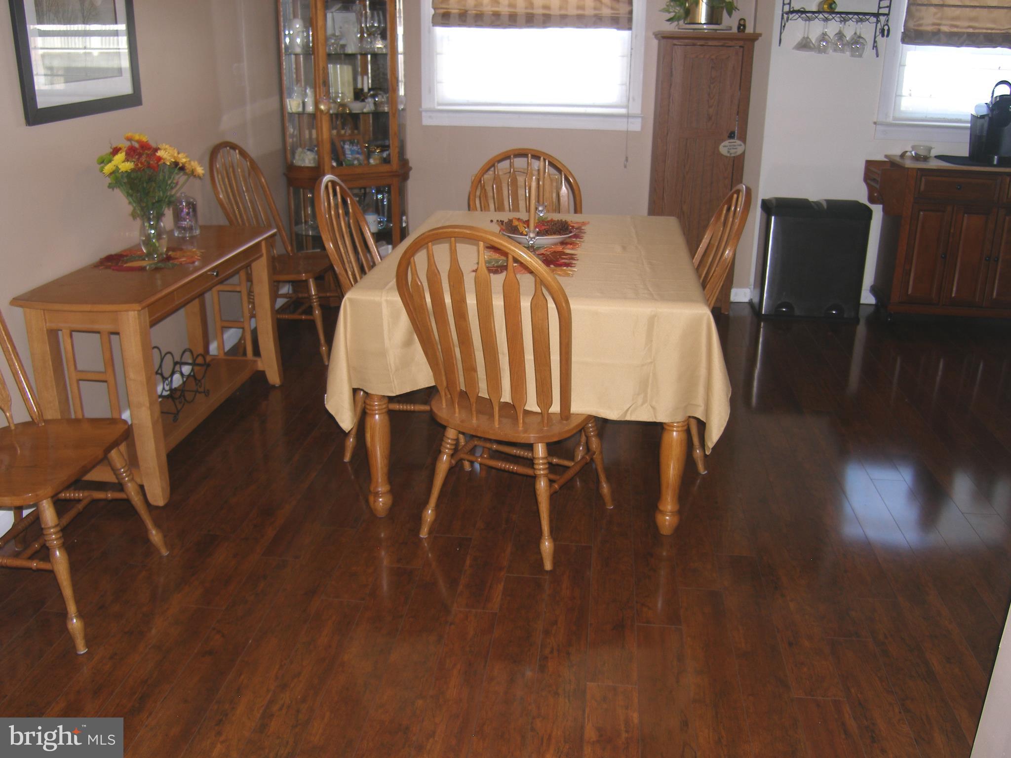 11812 Millbrook Road Philadelphia, PA 19154 - Photo 3 of 15 Gallery Image 3