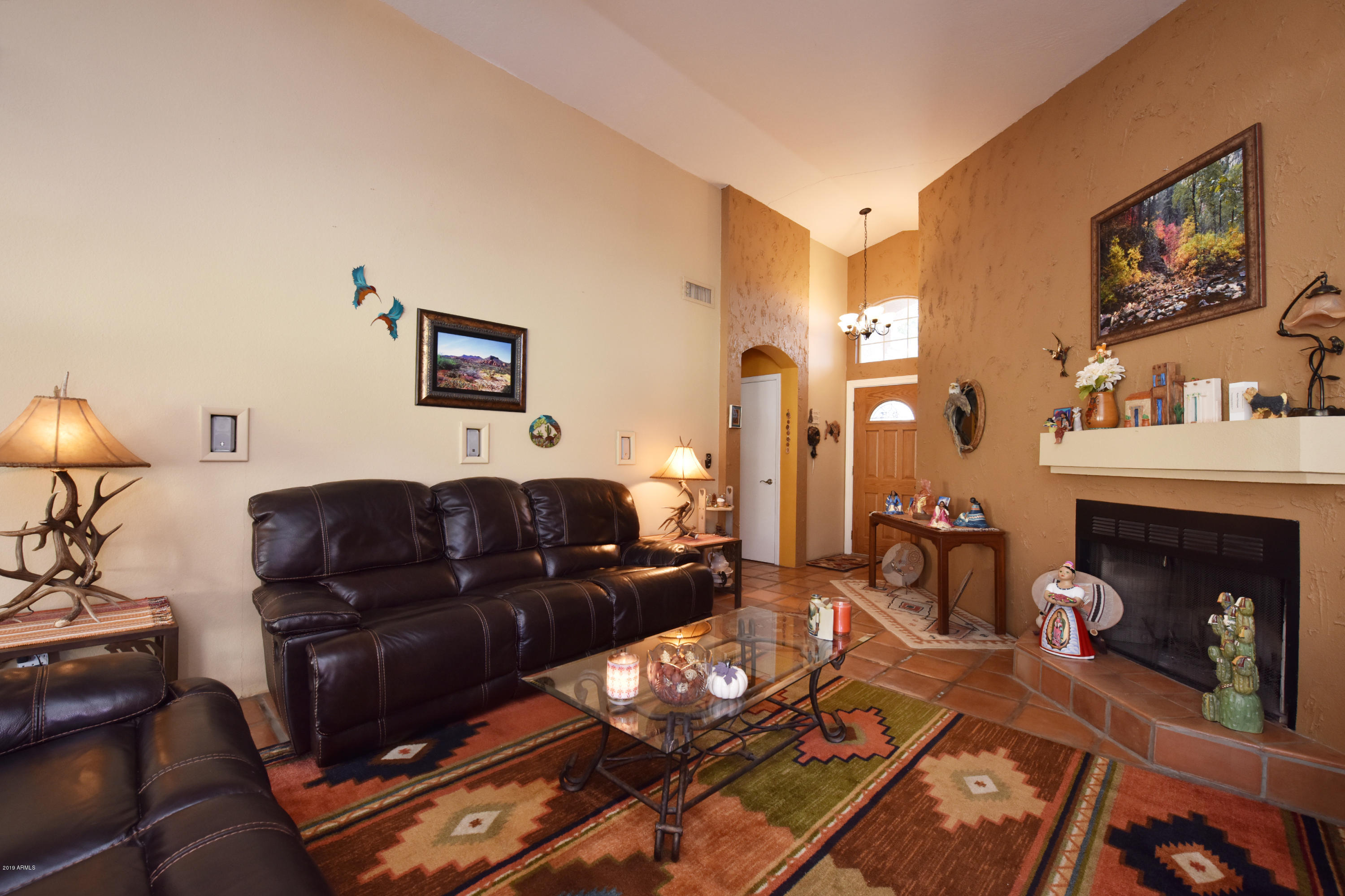 3532 East Utopia Road Phoenix, AZ 85050 - Photo 17 of 41 Nice Living Room