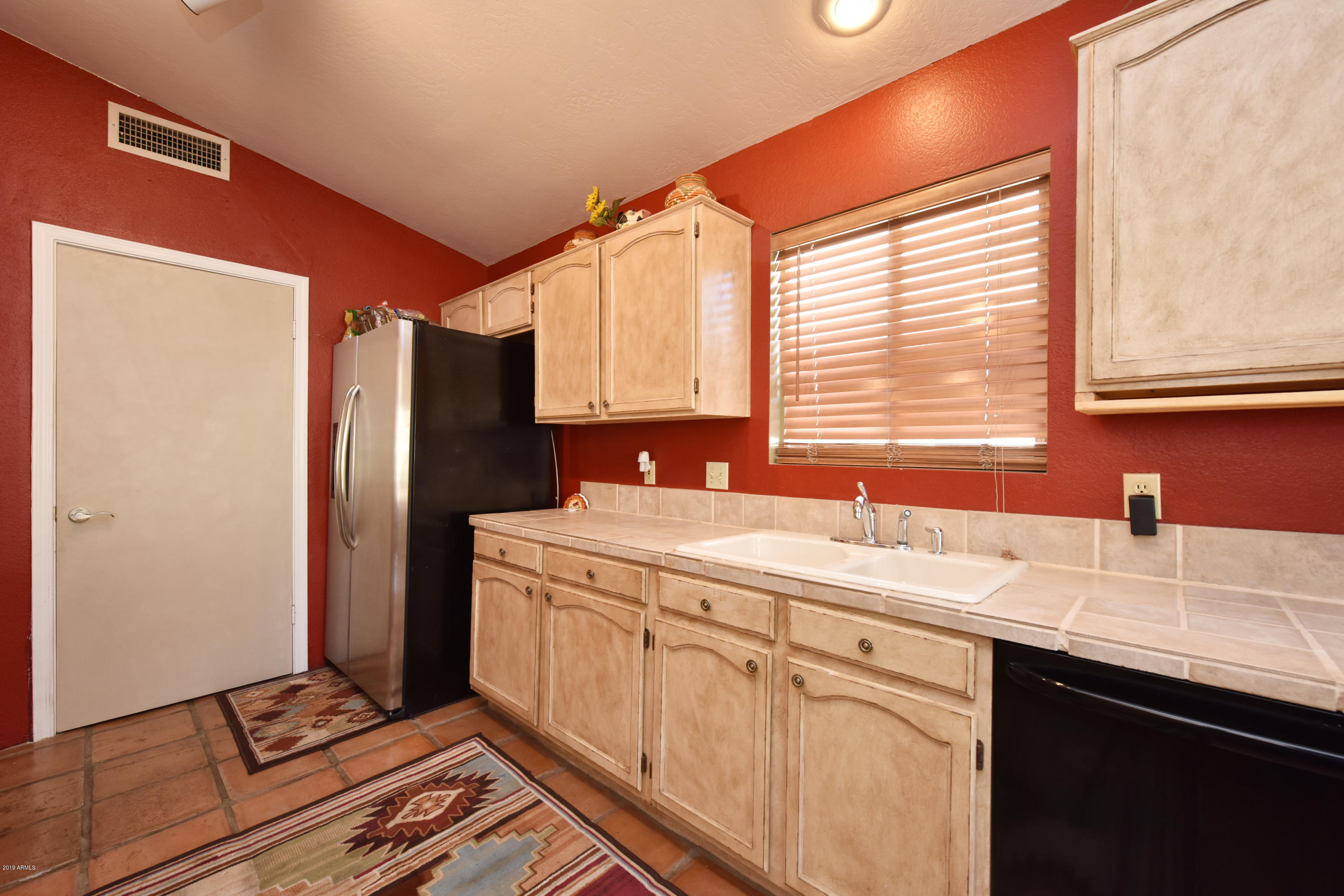 3532 East Utopia Road Phoenix, AZ 85050 - Photo 24 of 41 Plenty of Cabinets