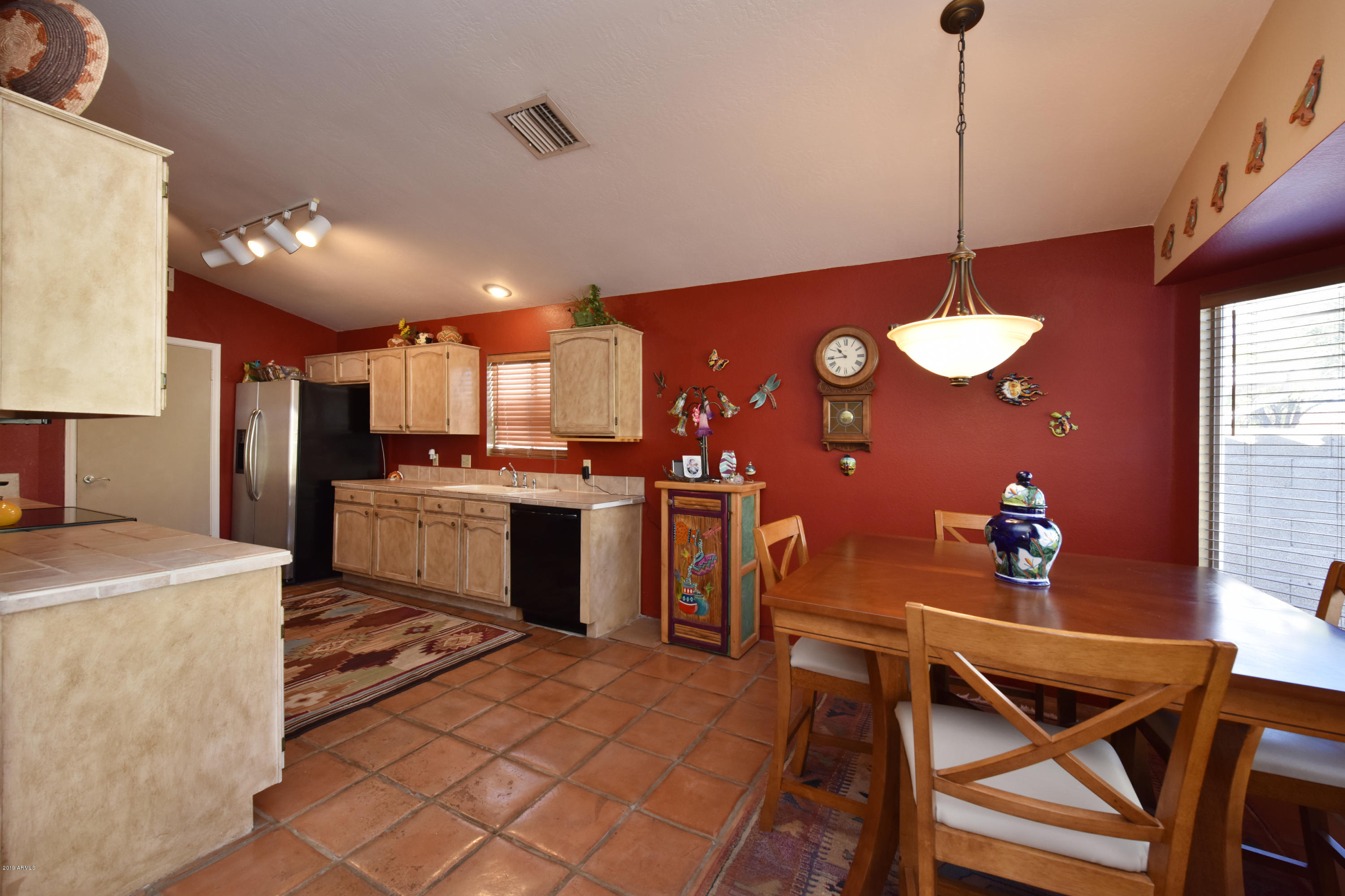 3532 East Utopia Road Phoenix, AZ 85050 - Photo 25 of 41 Eat-In Kitchen