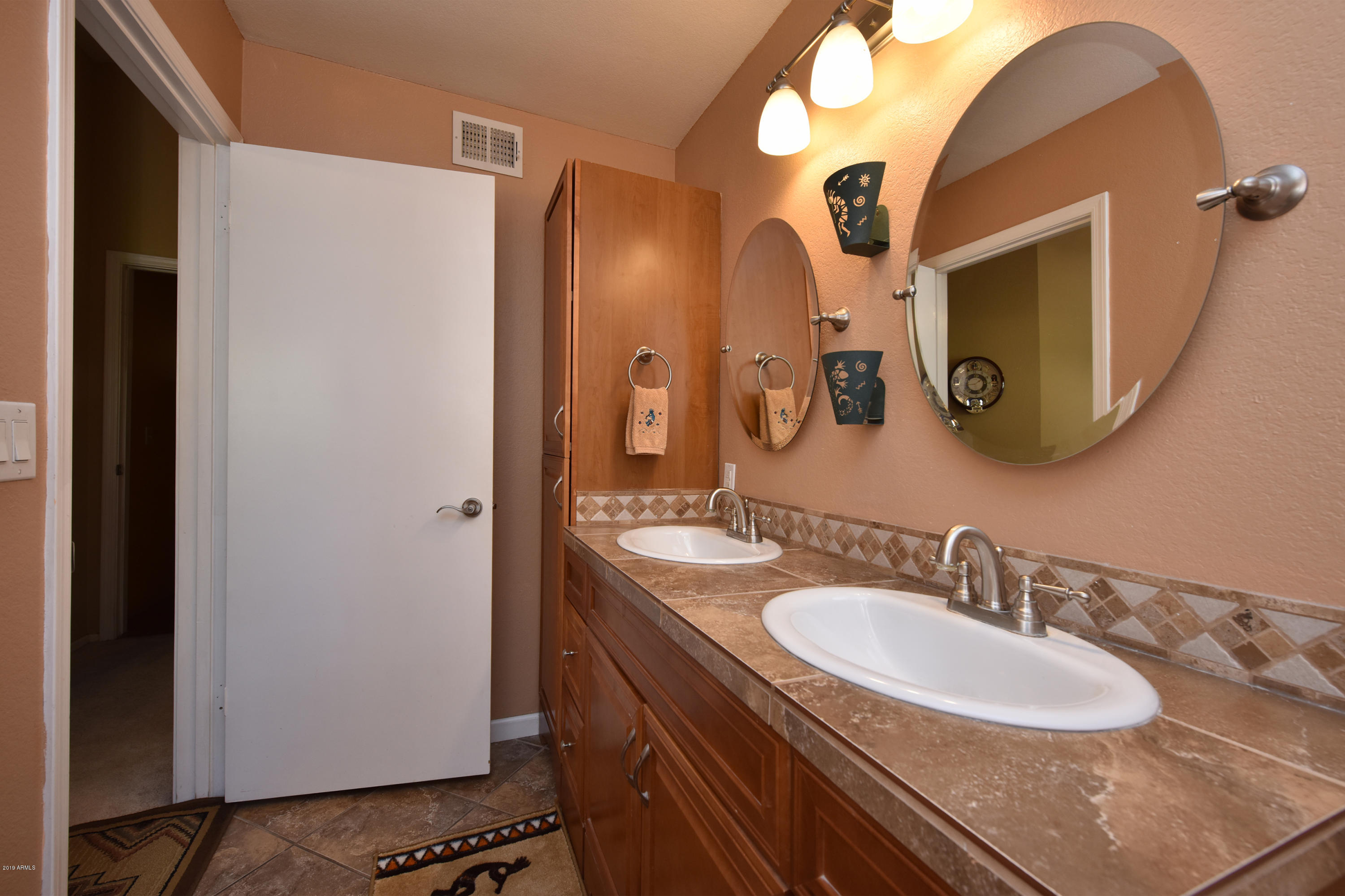 3532 East Utopia Road Phoenix, AZ 85050 - Photo 30 of 41 Master Bath