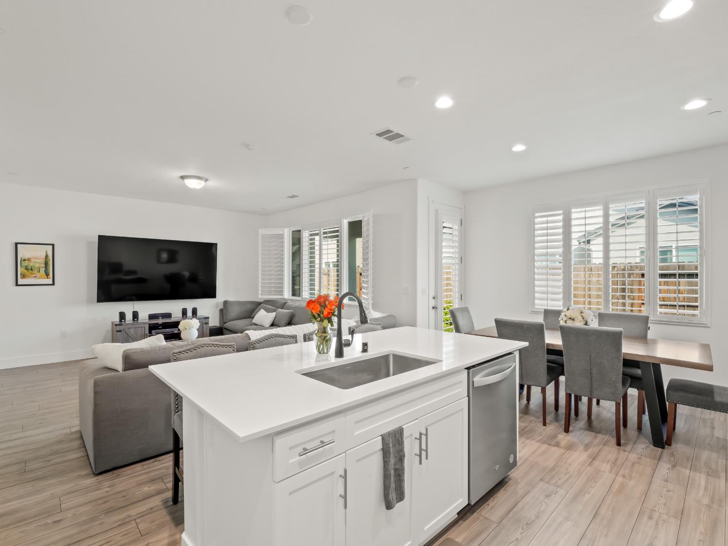 551 Talus Way South Madera, CA 93636 - Photo 8 of 48