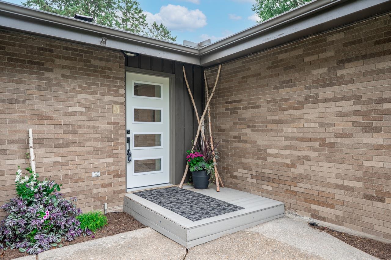 5075 Welsh Road Rockford, IL 61107 - Photo 5 of 58 Gallery Image 5