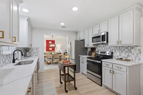 $460,000 | 2209 Glen Forest Lane, Plano, TX 75023