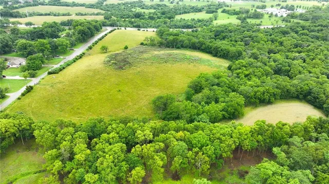 $1,200,000 | 9312 Cyclone School Road, Lee's Summit, MO 64064