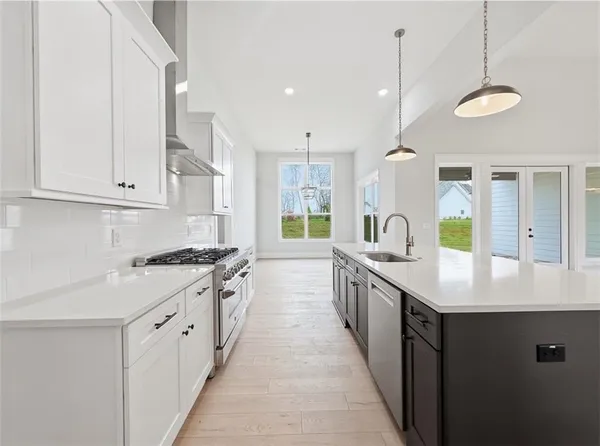$739,900 | 115 Palisade Drive, Rydal, GA 30171