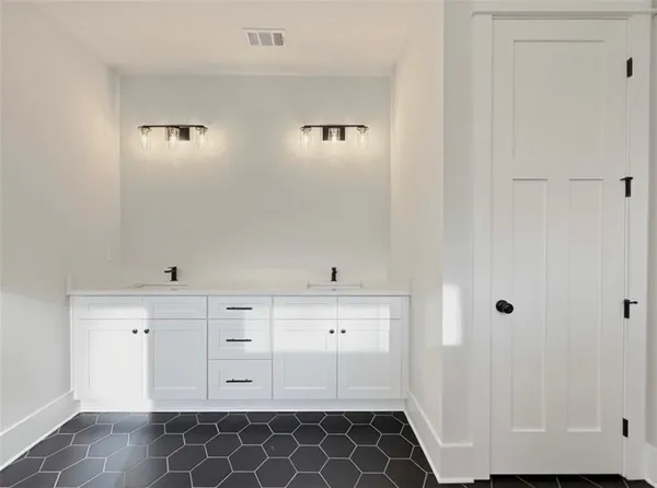 $739,900 | 115 Palisade Drive, Rydal, GA 30171