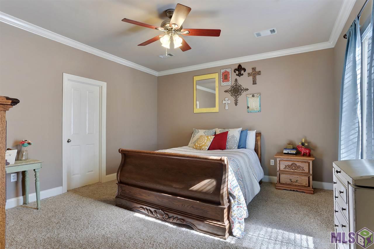 15545 Leverde Avenue Baton Rouge, LA 70817 - Photo 6 of 13 Master Bedroom