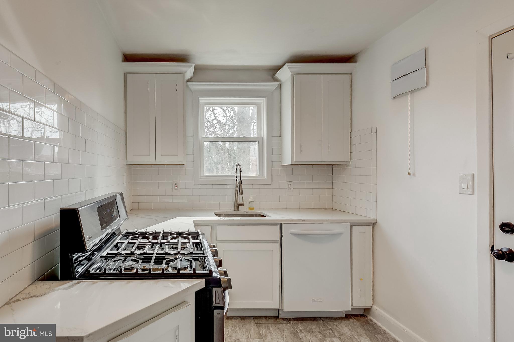 7107 Chambers Road Baltimore, MD 21234 - Photo 16 of 41