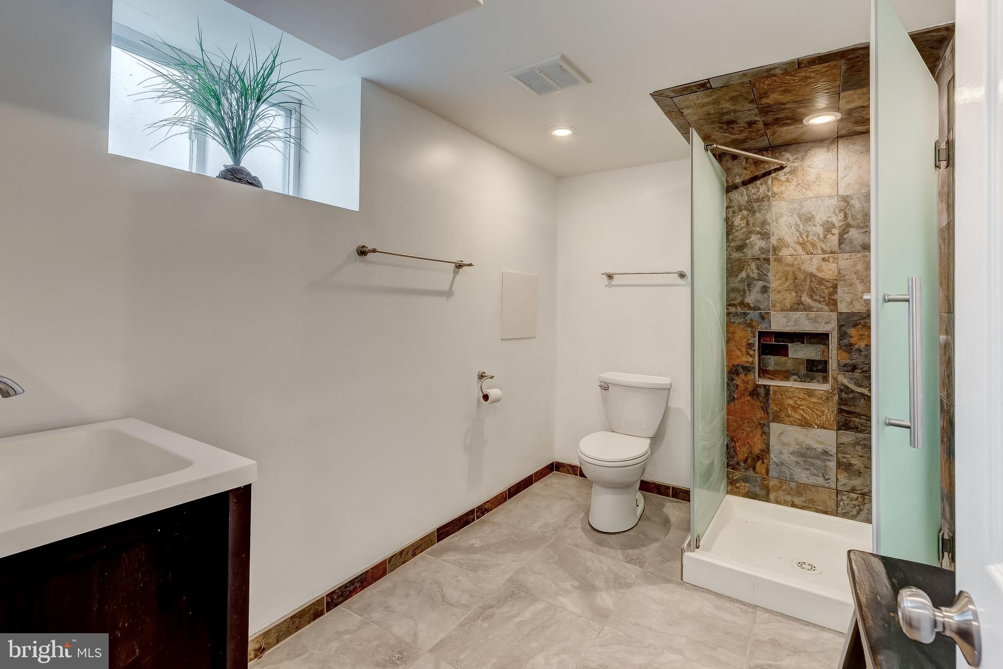 7107 Chambers Road Baltimore, MD 21234 - Photo 33 of 41